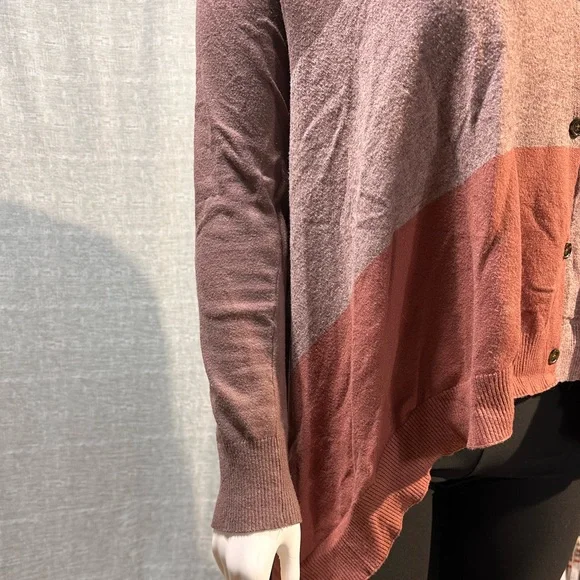 Mystree Colorblock Button-Up Cardigan - Picture 3 of 7